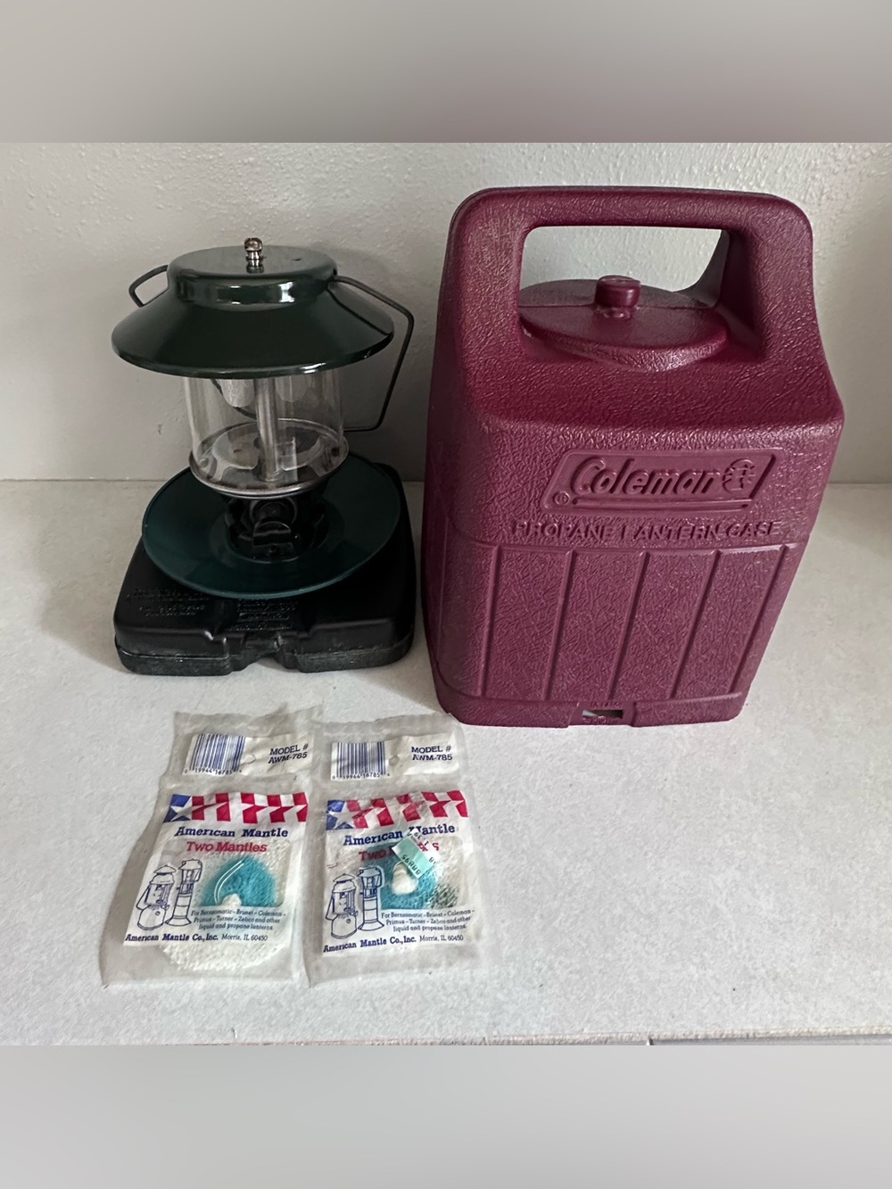 Vintage Coleman Double Mantle Propane Lantern 5154 097C with Hard Case USA 5151